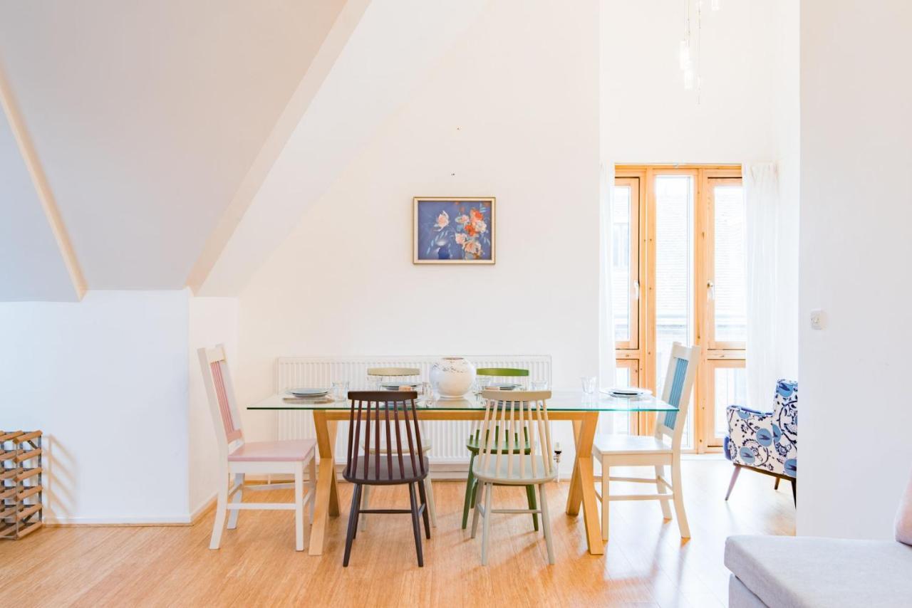 The Loft At Emperor Court By Bloom Stays Кентърбъри Екстериор снимка