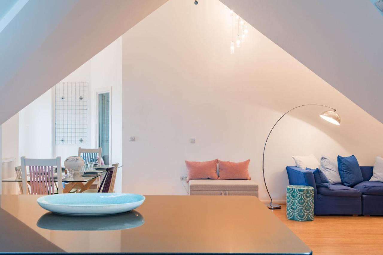 The Loft At Emperor Court By Bloom Stays Кентърбъри Екстериор снимка